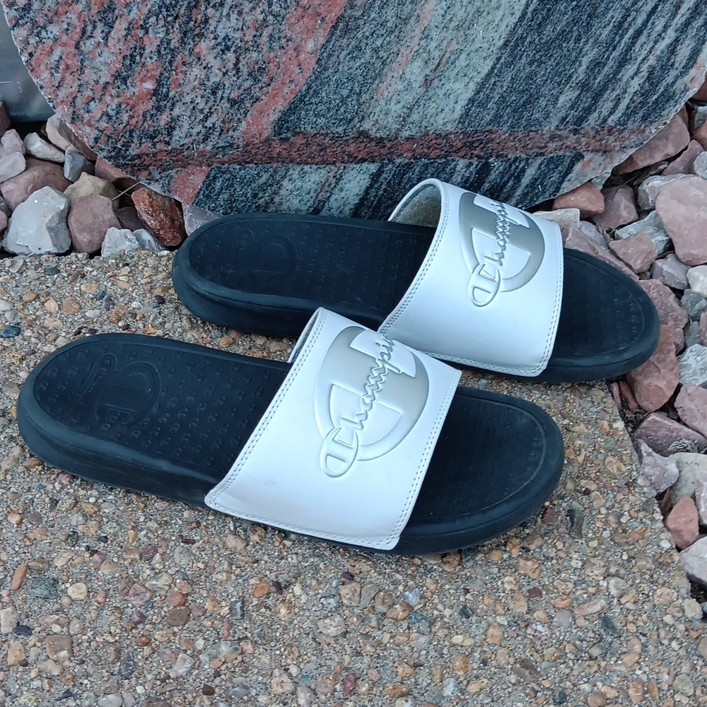 Champion slide sandals women's sz 9
